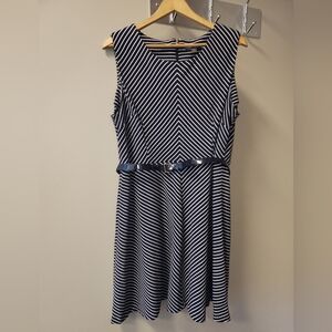 Tommy Hilfiger Navy and White Striped Belted Fit & Flare Sleeveless Dress 18
